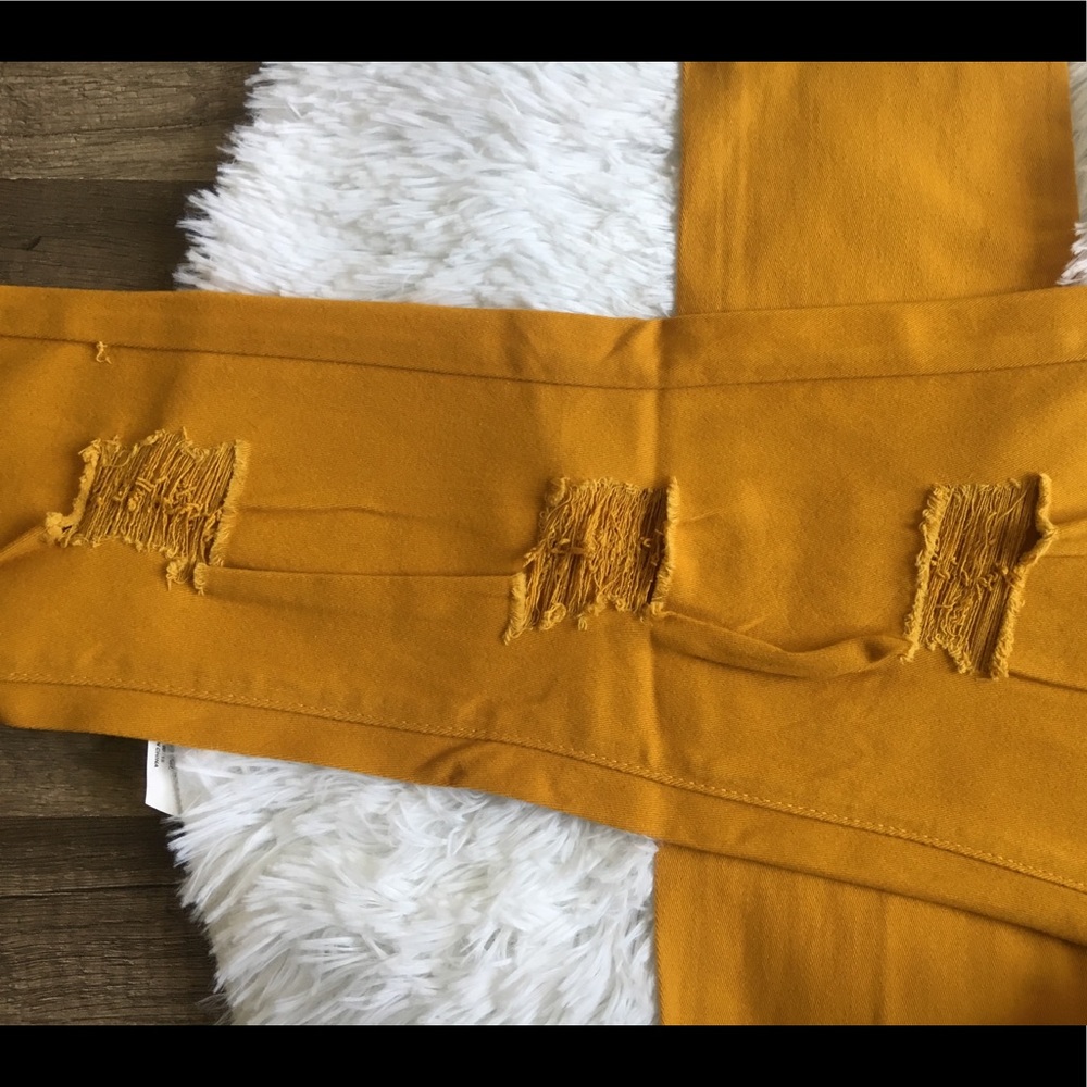 Yellow destroyed jeans - Picture 3 of 6